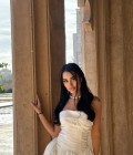 Встретьте Женщина : Эвелина, 29 лет до Россия  великий